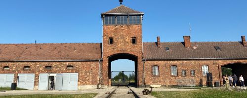 La mia “non visita” ad Auschwitz