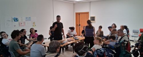 Insieme a AIAS Bologna e al progetto iD-Health per aiutare le persone con disabilità intellettiva a monitorare il proprio stato di salute