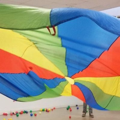 Collabora con noi