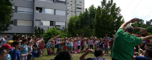 Conoscere gli alberi e lo spazio verde per tutti: all'interno di Pilastro DOCet una mattinata tra Calamaio e Scuole Romagnoli